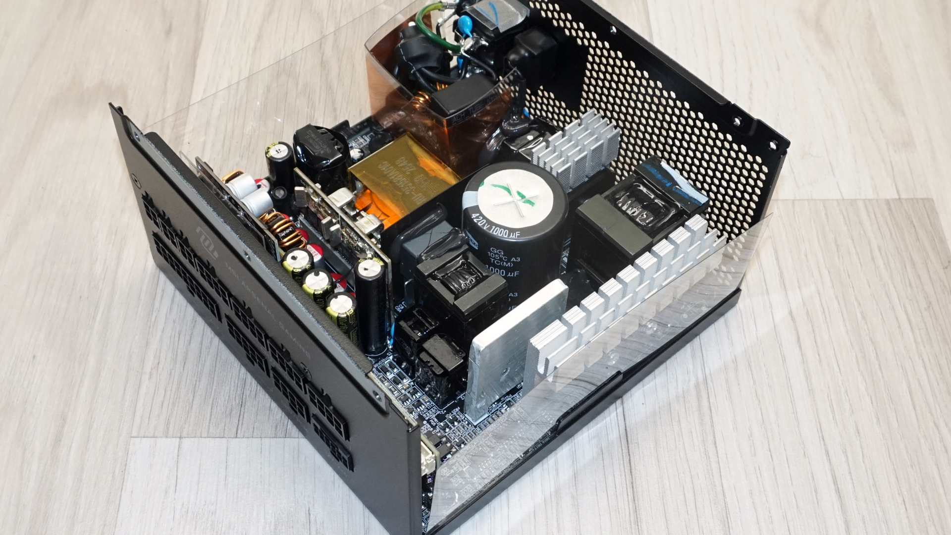 MSI MAG A1200PLS PCIe 1200W