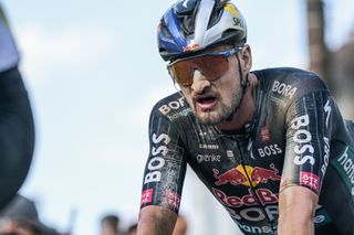 Nico Denz arrives at the finish in Troyes