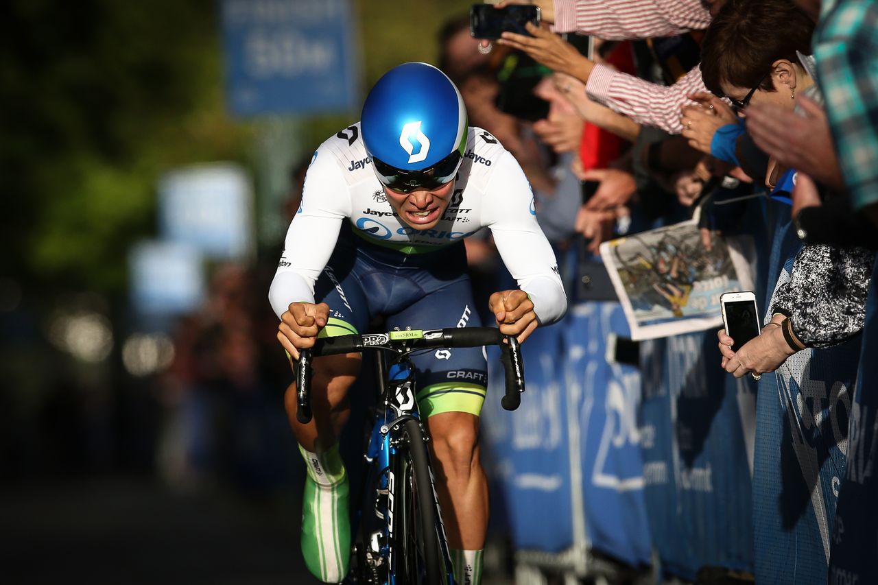 Caleb Ewan drives home to second place