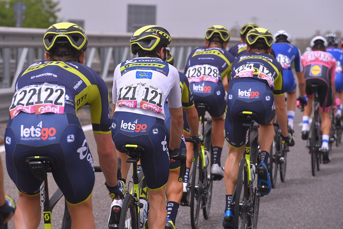 Orica-Scott in the bunch at the Giro d'Italia