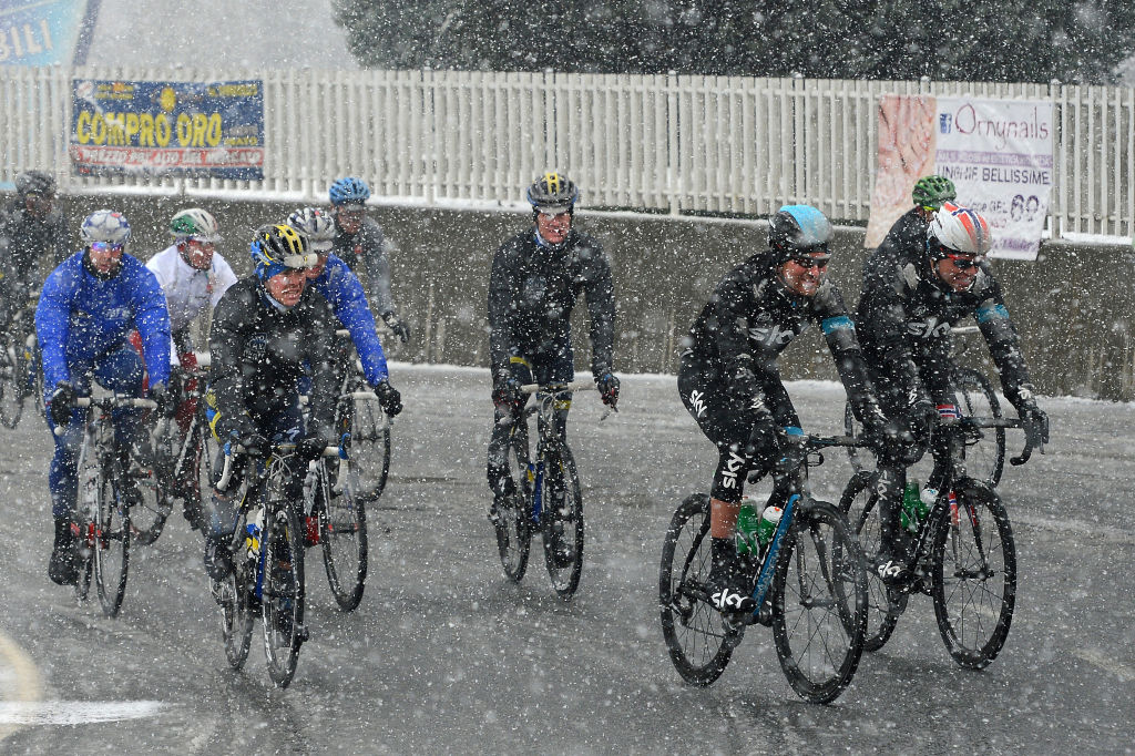 Riders endure freezing rain in the Milan-San Remo 2013