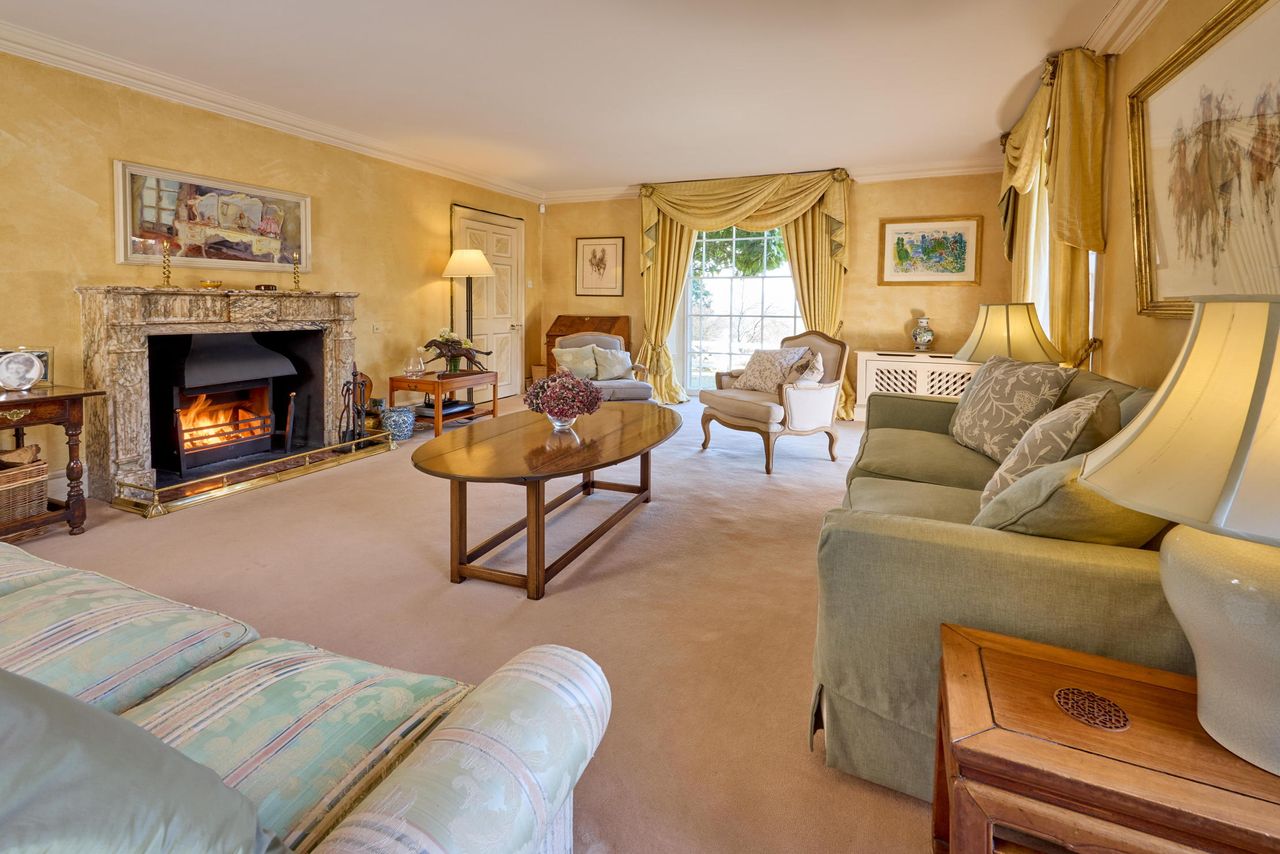 Images of Friars Well in Banbury