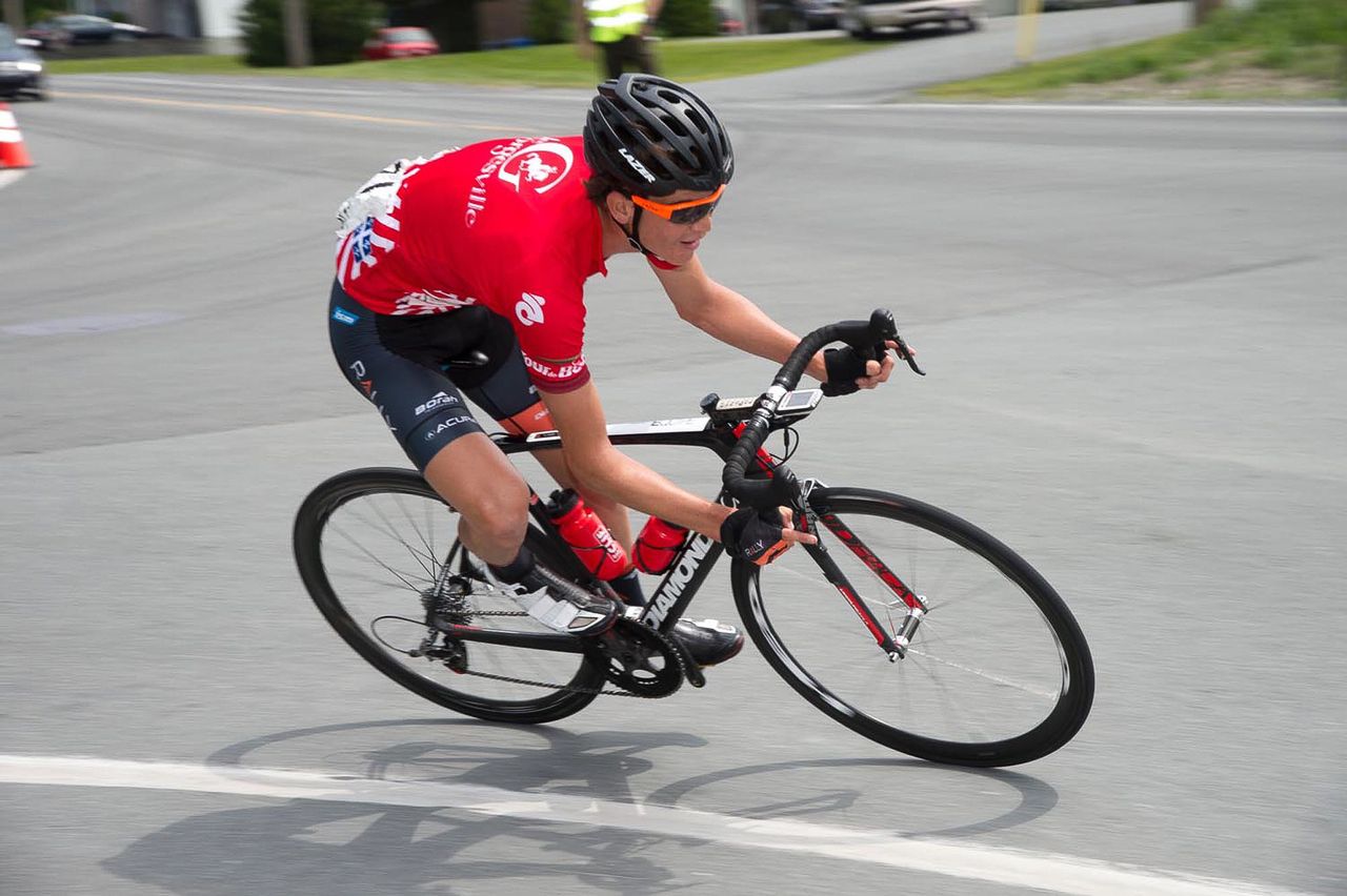 Sepp Kuss takes a corner at the Tour de Beauce in Canada.