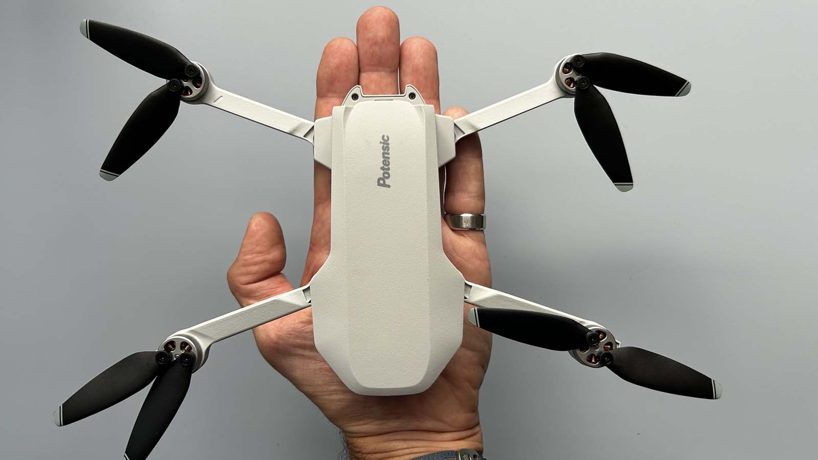 Potensic Atom review: beginner drone with 3-axis gimbal