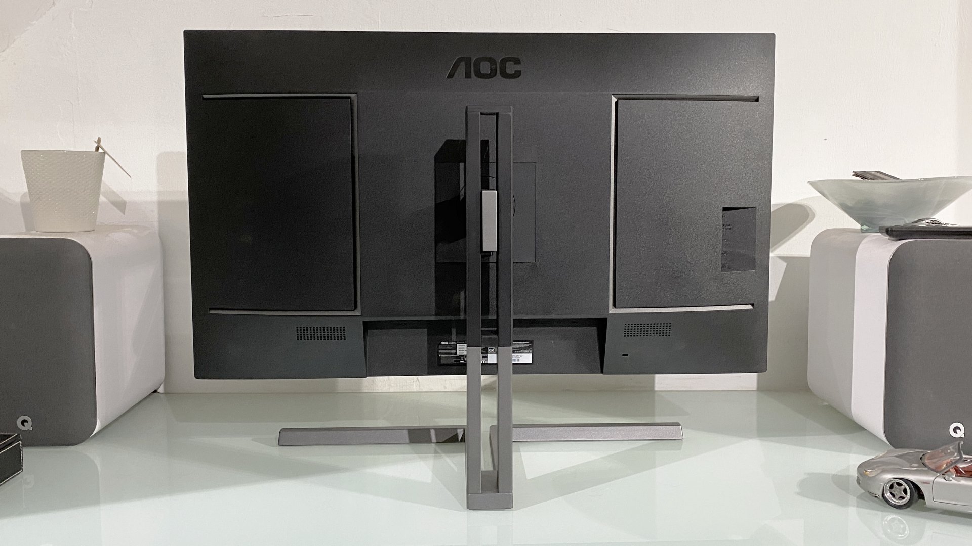 In our review, AOC Graphic Pro U32U3CV