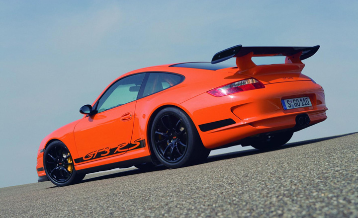 Orange Porsche 911 GT3 RS