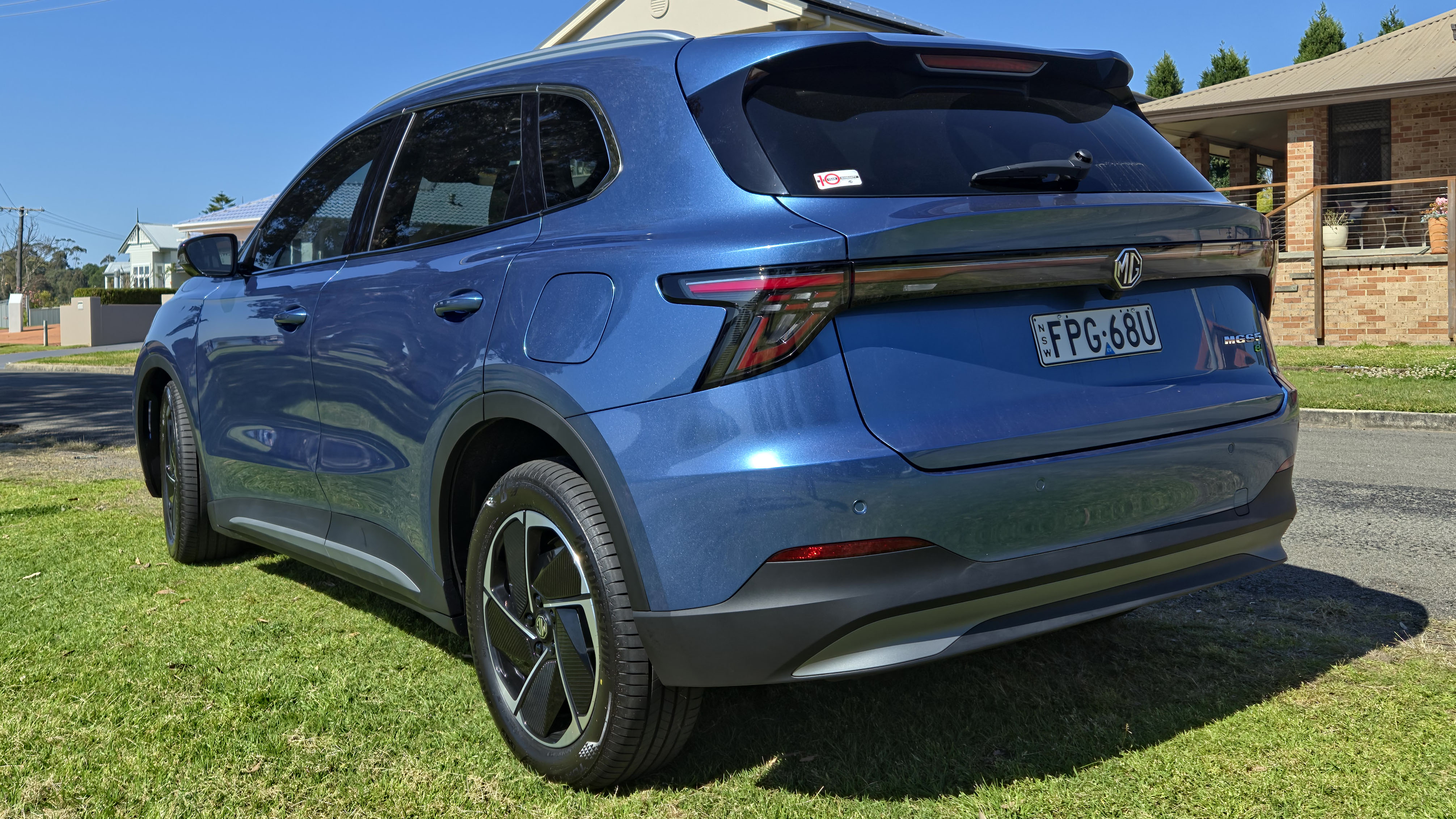 The MG S5 rear end and partial side profile