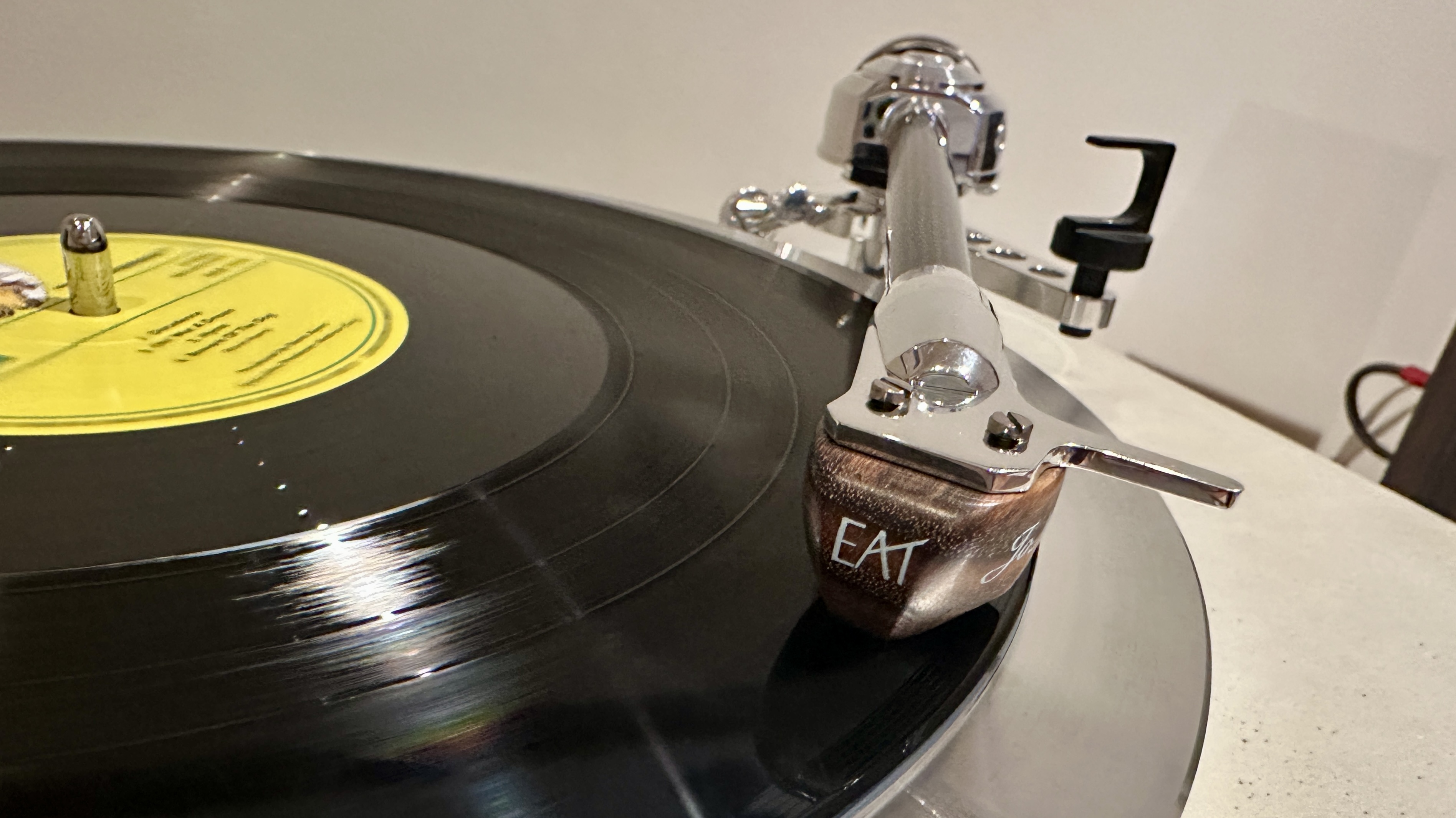 The EAT C-Dur Concrete turntable's tonearm