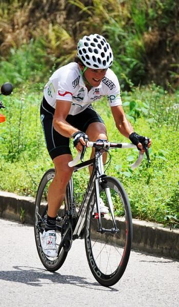 Oscar Sevilla on the attack during stage nine.