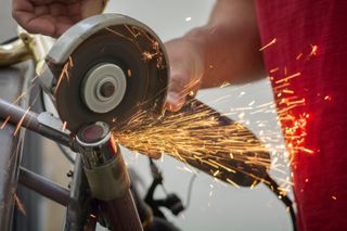 How testing is done by using an angle grinder