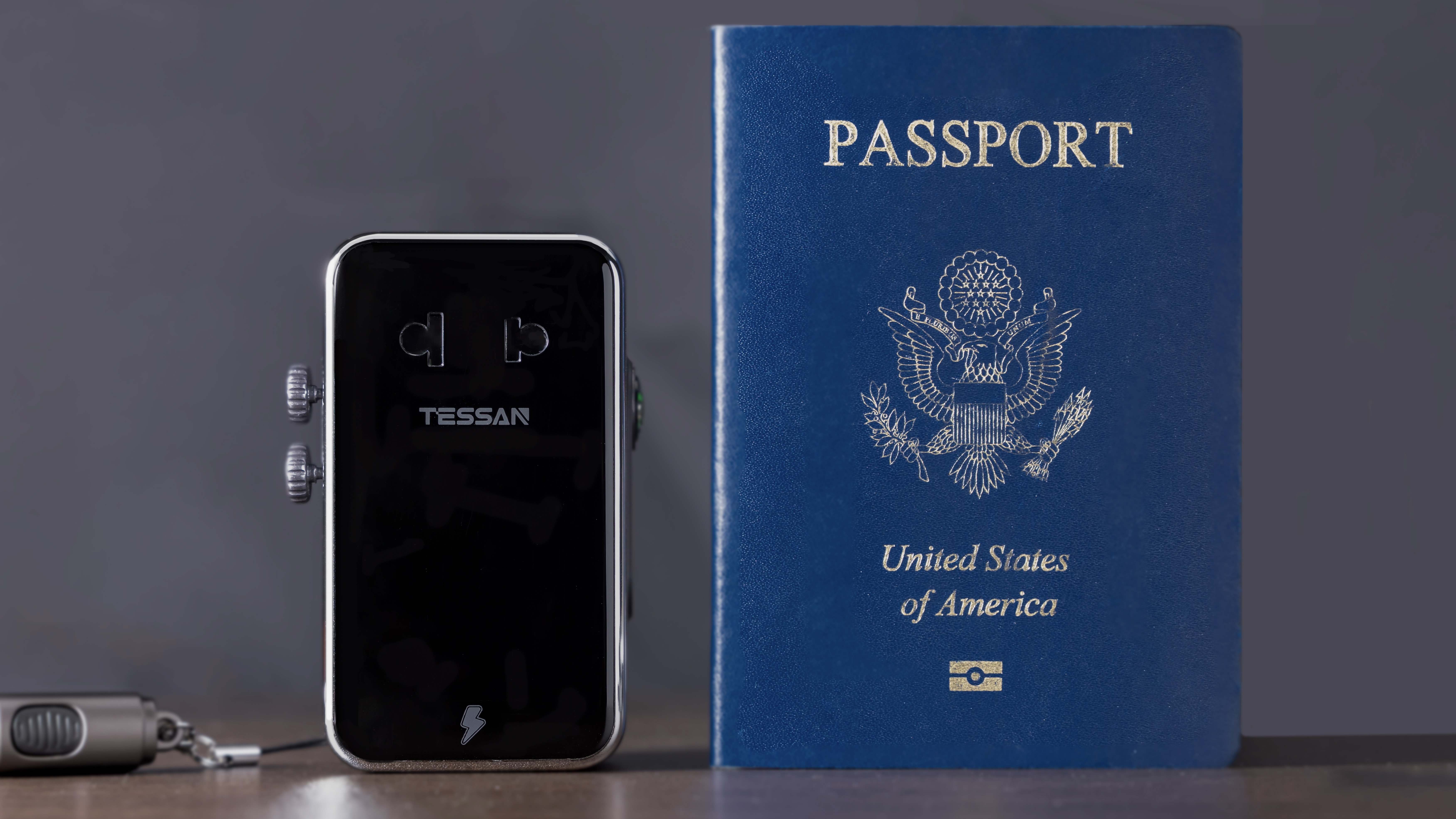 Tessan Aero 70 Smart Travel Adaptor