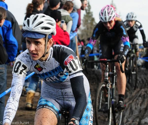 Nicole Thiemann (Team CF) having a top-25 race.