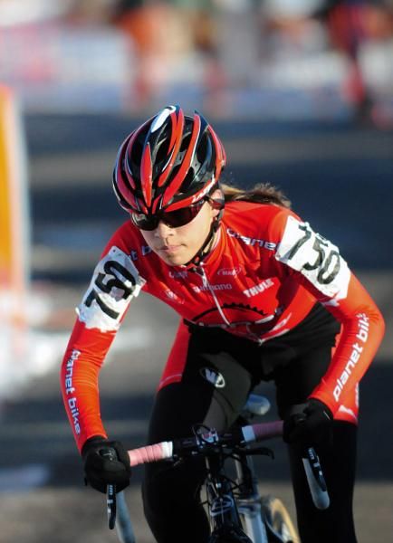 Kaitlin Antonneau (Planet Bike) racing to second place in the 17-18 race.