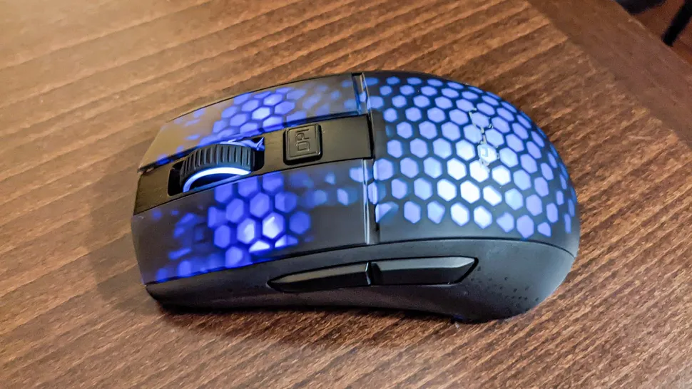 Desain Roccat Burst Pro Air
