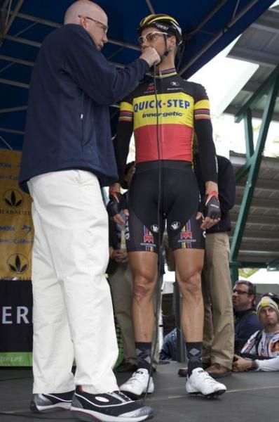 Tom Boonen (Quick Step) gets interviewed.