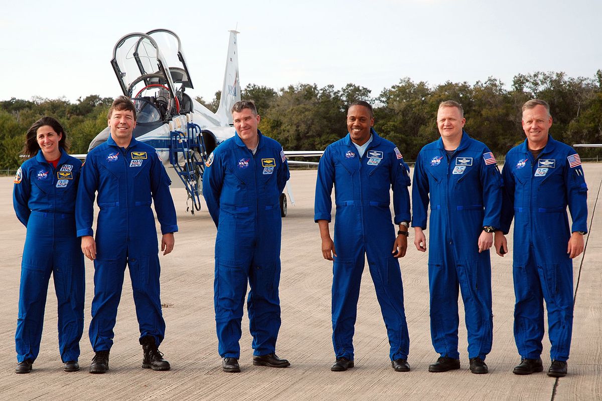 Behind The Spacesuits The Last Crew Of Space Shuttle Discovery Space