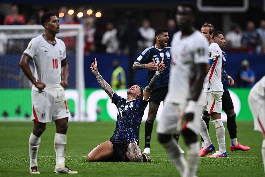 Argentina saw off England in the semi-finals