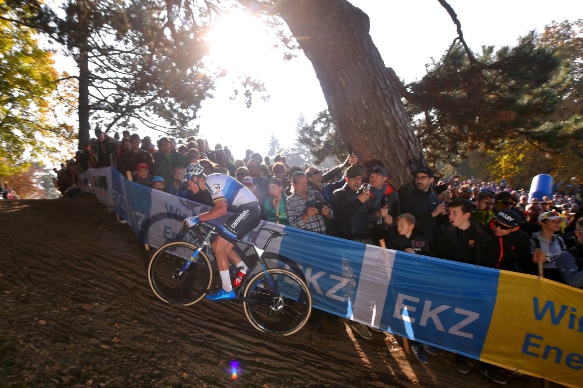 Mathieu van der Poel climbs in Bern