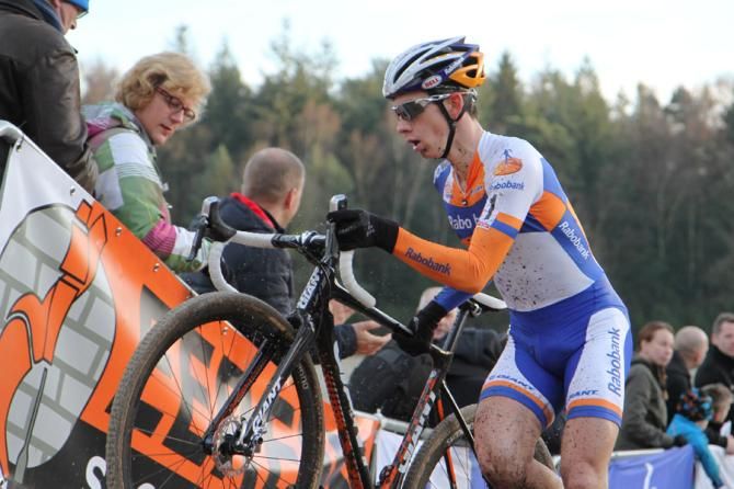 Lars van der Haar off the bike