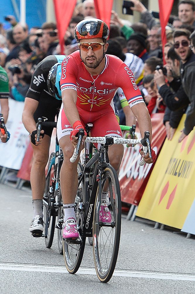 Nacer Bouhanni wins the opening stage at the 2016 Volta a Catalunya