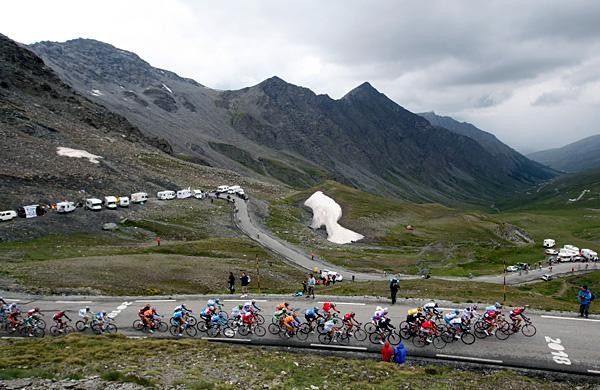 Silence-Lotto led the peloton on the Col Agnel