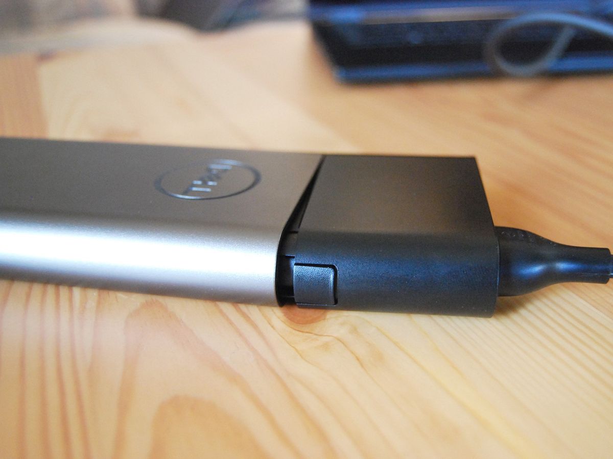 Dell&amp;#39;s USB-C hybrid power bank has a modular design, high price