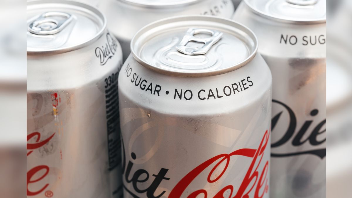 Cans of diet coke.