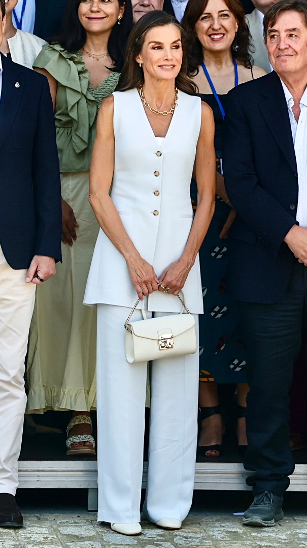 Queen Letizia stands for a group photo during the annual meeting of the directors of the Instituto Cervantes centres at Museos de la Atalaya. 27 July 2026 in Cadiz