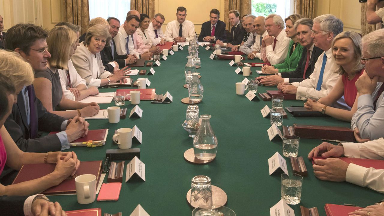 Theresa May&amp;#039;s first cabinet meet in July 2016