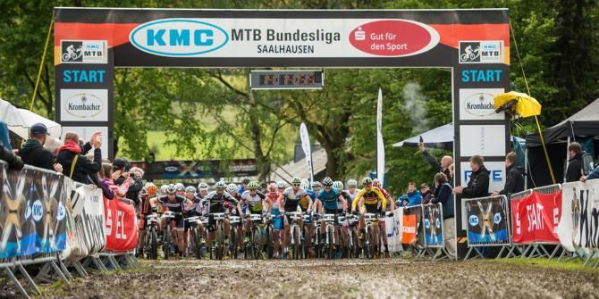 The elite men's start in Saalhausen