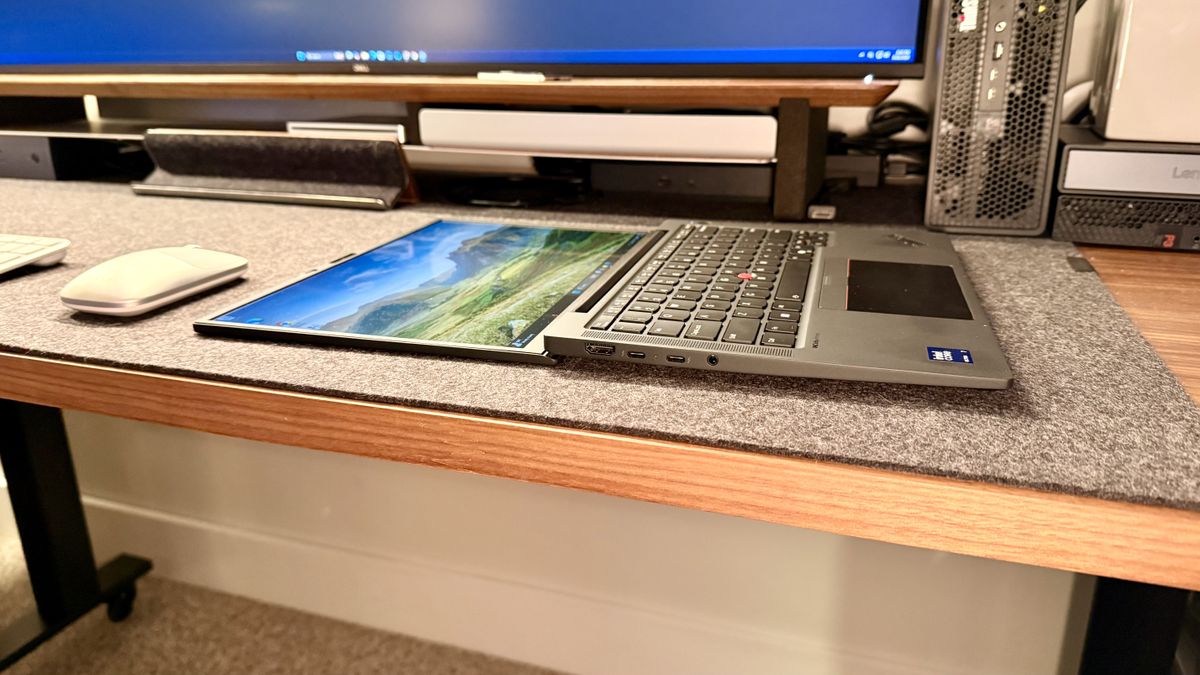Lenovo | ThinkPad X13 Gen 6