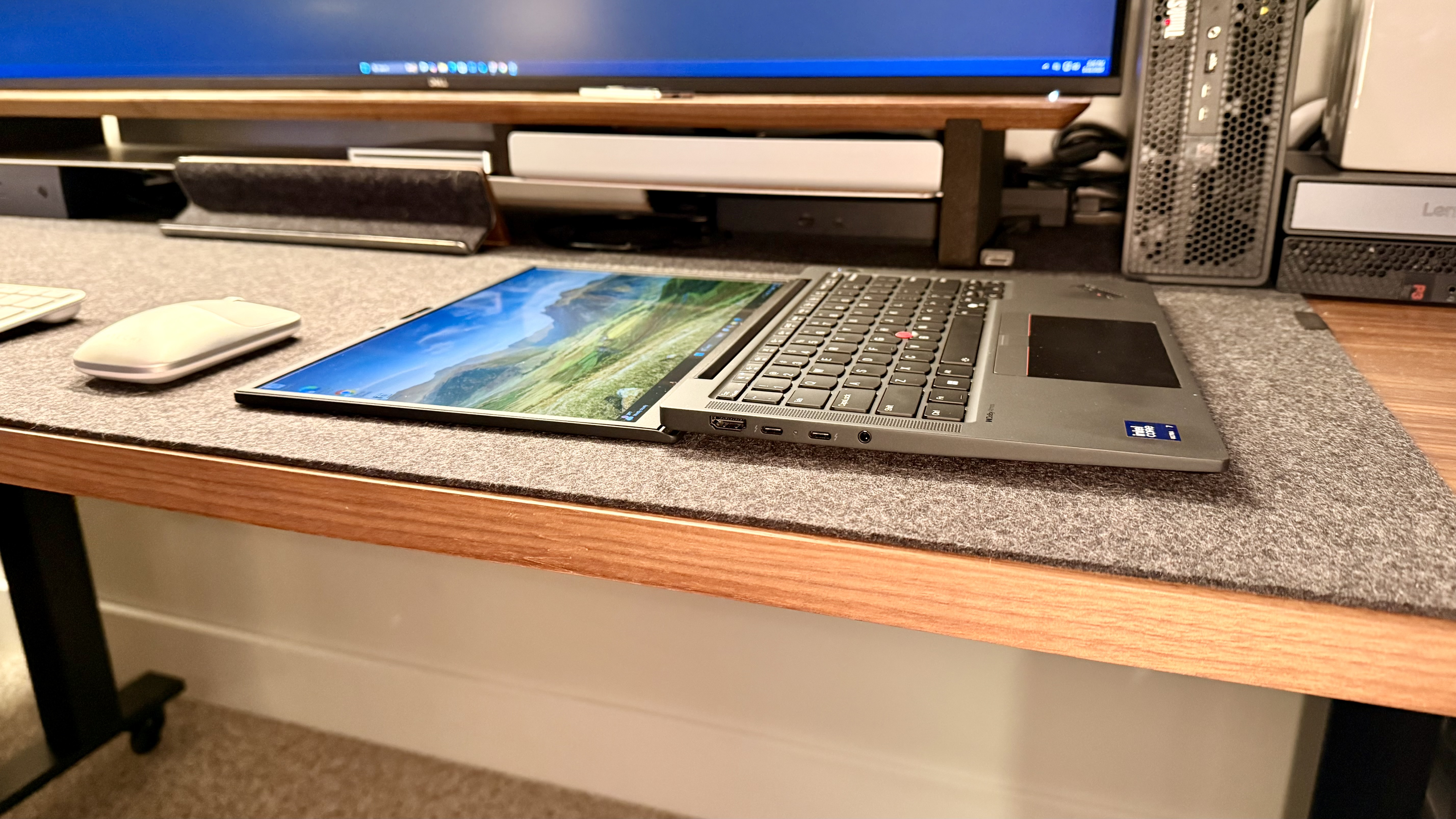 Lenovo | ThinkPad X13 Gen 6