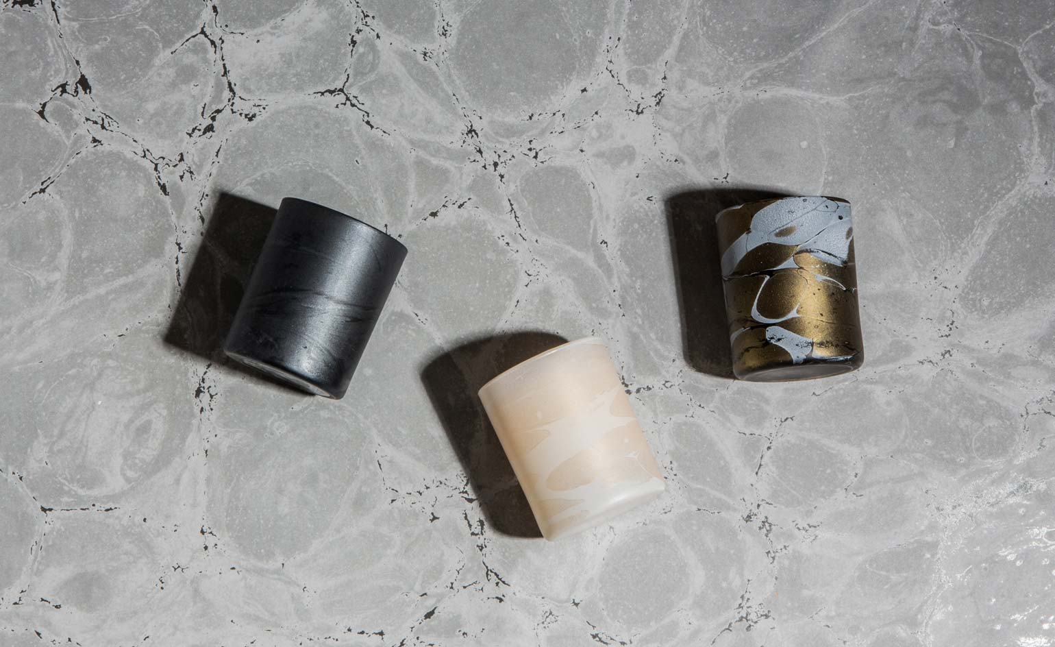 'L'Absinthe', 'Outrenoir' and 'Seul au Monde' are set