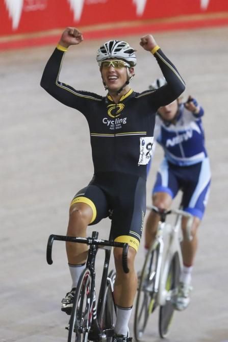 Sam Welsford takes out the U19 Mens Points race.