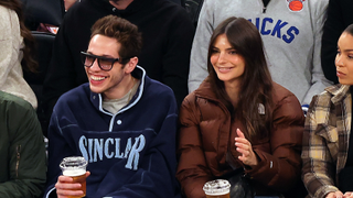 Pete Davidson and Emily Ratajkowski attend a Memphis Grizzlies and the New York Knicks game at Madison Square Garden 2022