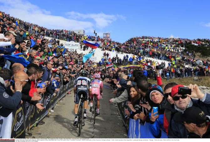 Nairo Quintana leads Rigoberto Uran up the Zoncolan