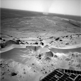 Mars Rover Reaches Summit, and the View is Spectacular