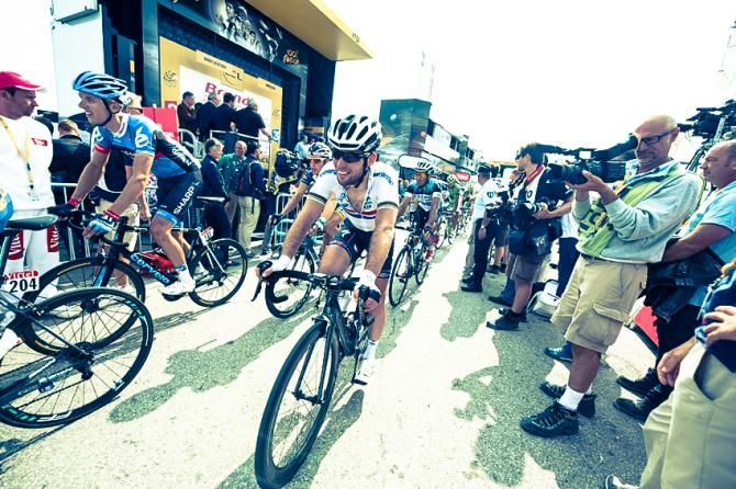 British champion Mark Cavendish (Omega Pharma-QuickStep) at the Mont Ventoux summit