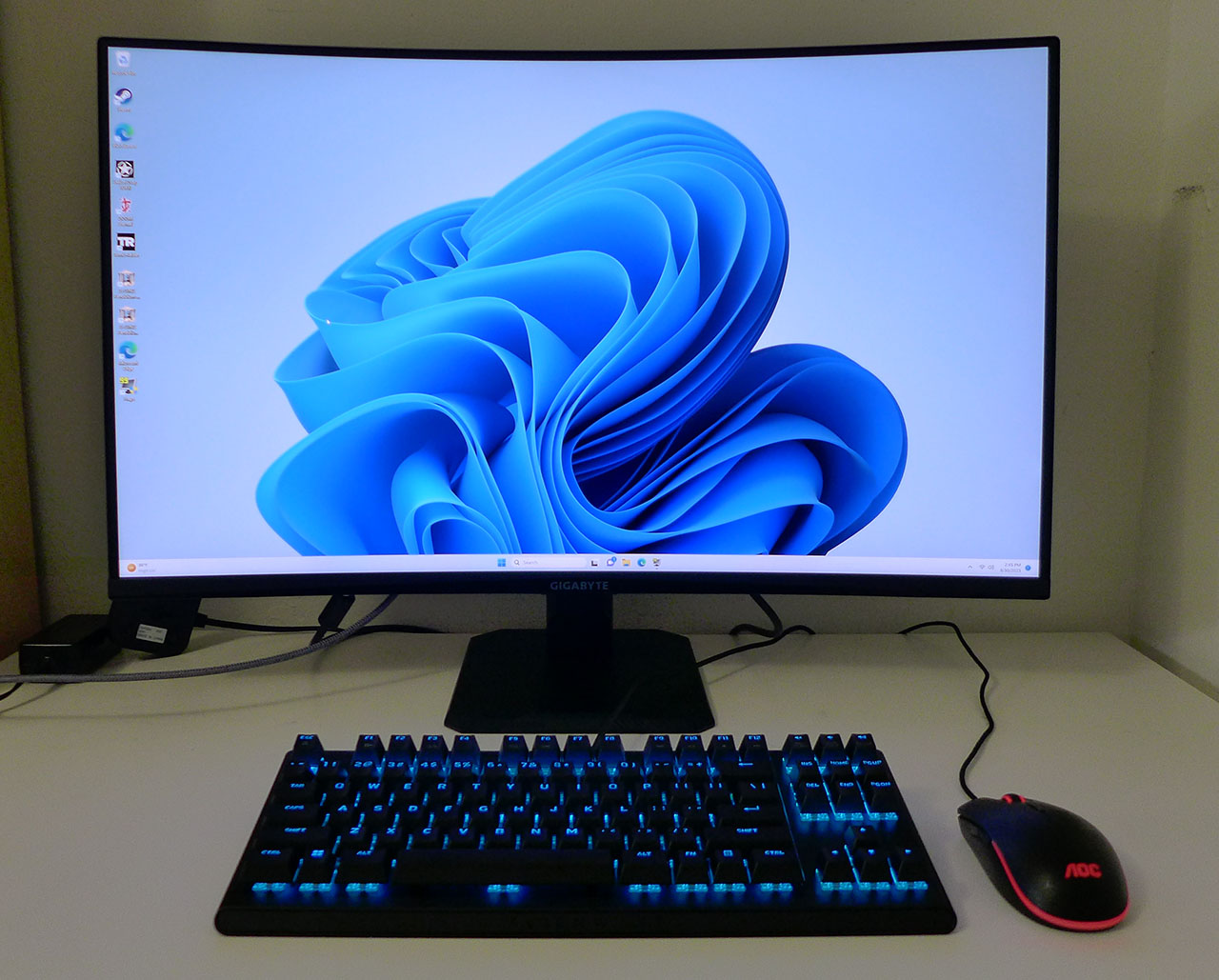 Gigabyte GS32QC