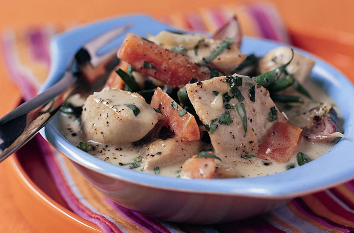 Slimming World chicken and tarragon fricassee British Recipes