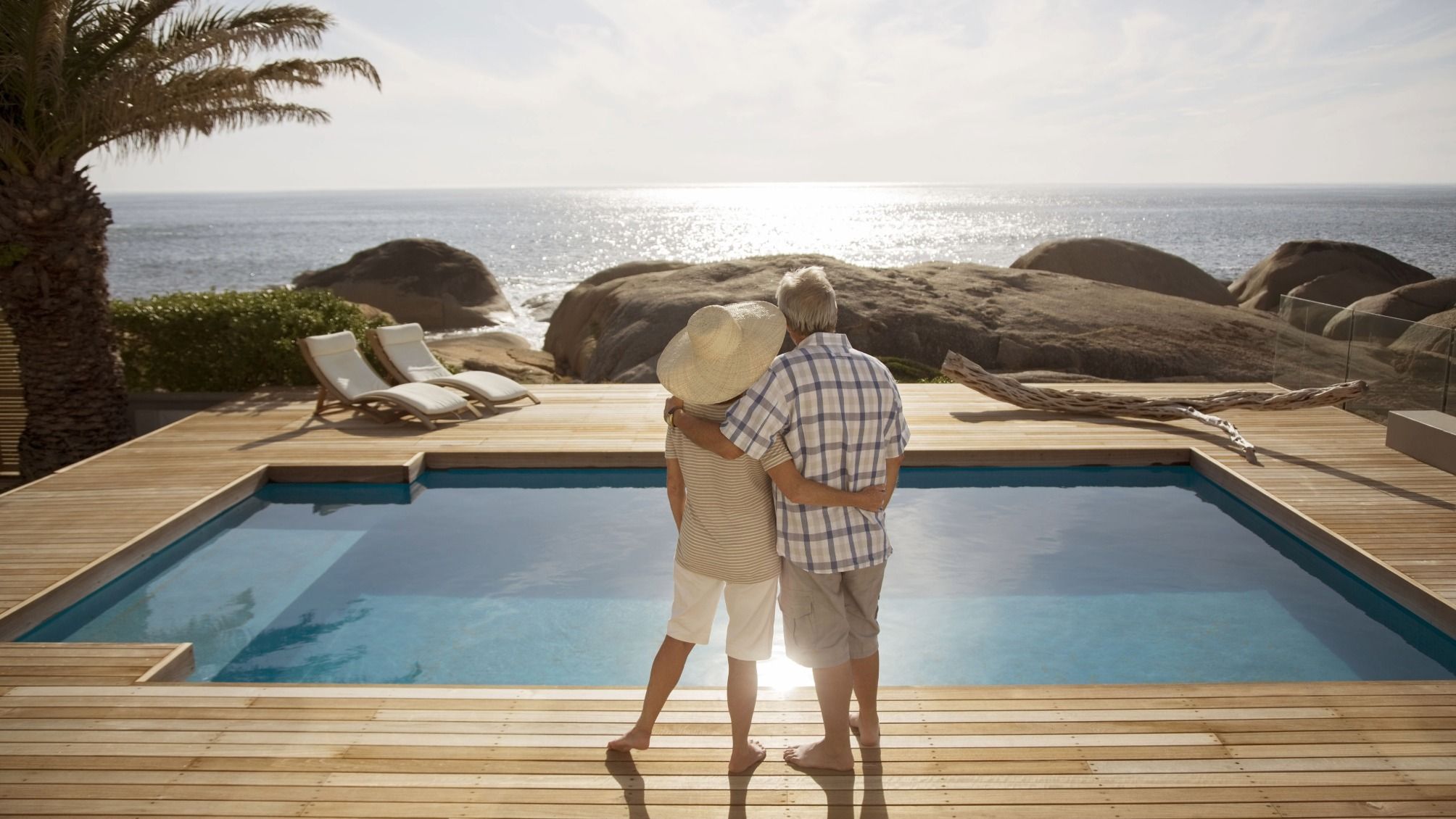10 Things the Top 10% of Retirees Do Differently With Their Money