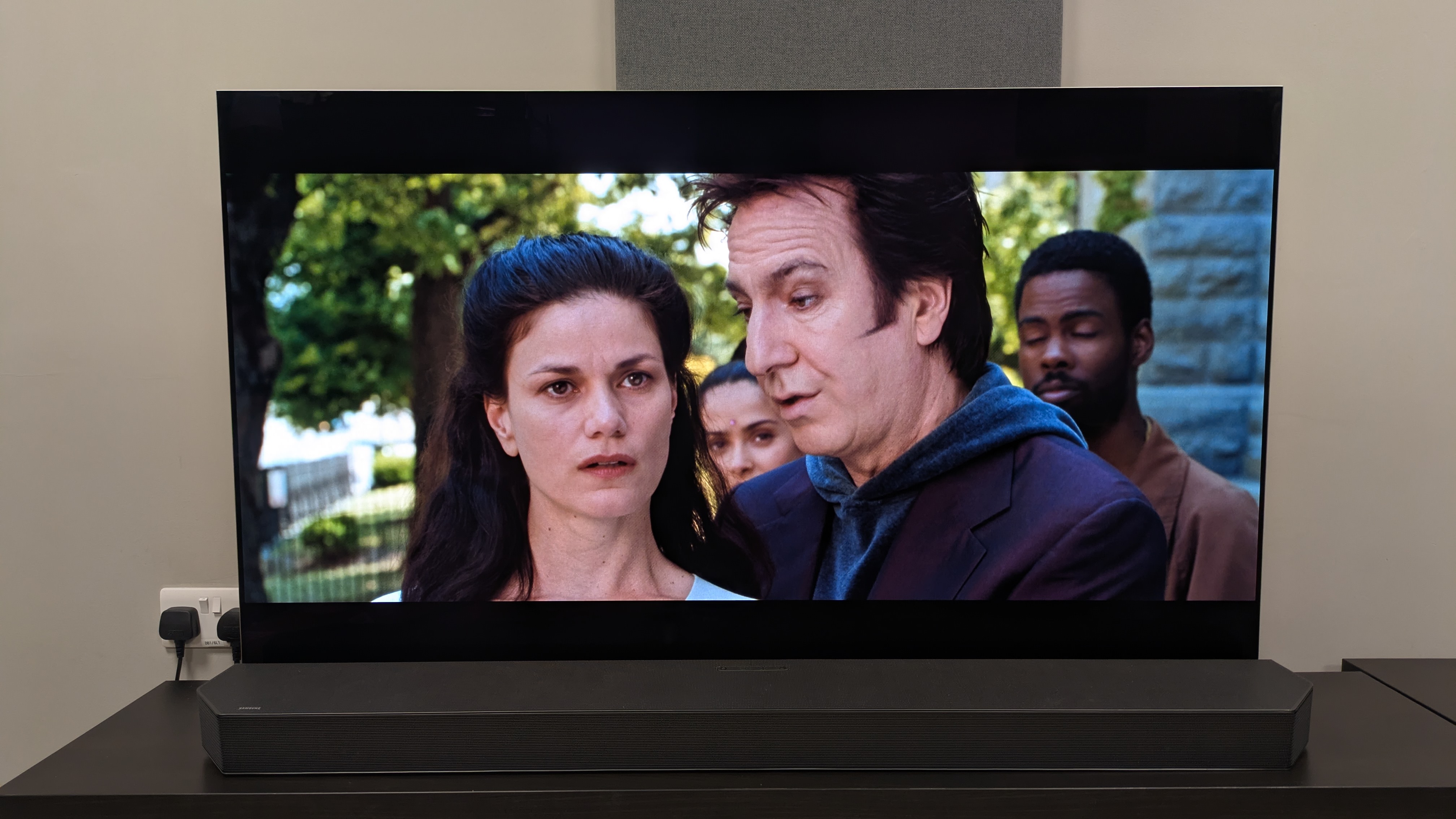 Dogma 4K Blu-ray on LG G5 showing Bethany and The Metatron stood together 