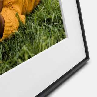 Walden 15in digital photo frame from Aura Frames