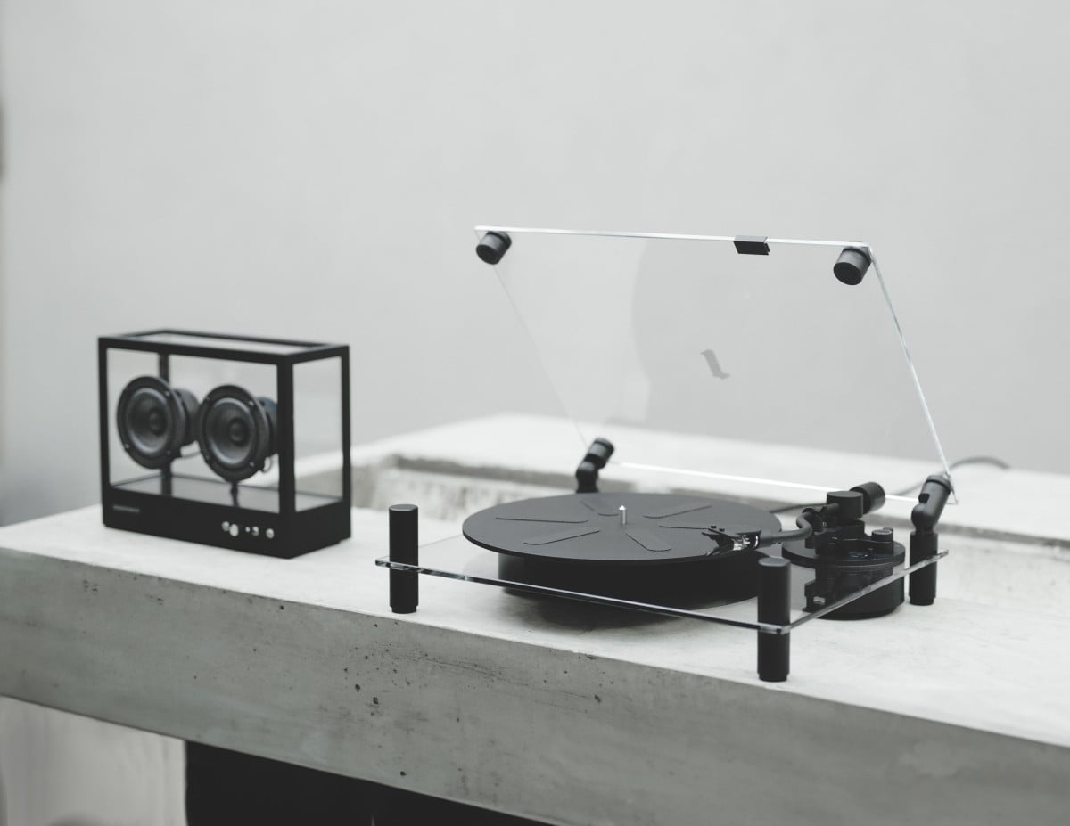 Transparent Turntable