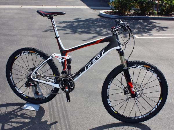 Felt's new Virtue Team features an all-new full-carbon frame with 120-130mm of rear wheel travel.