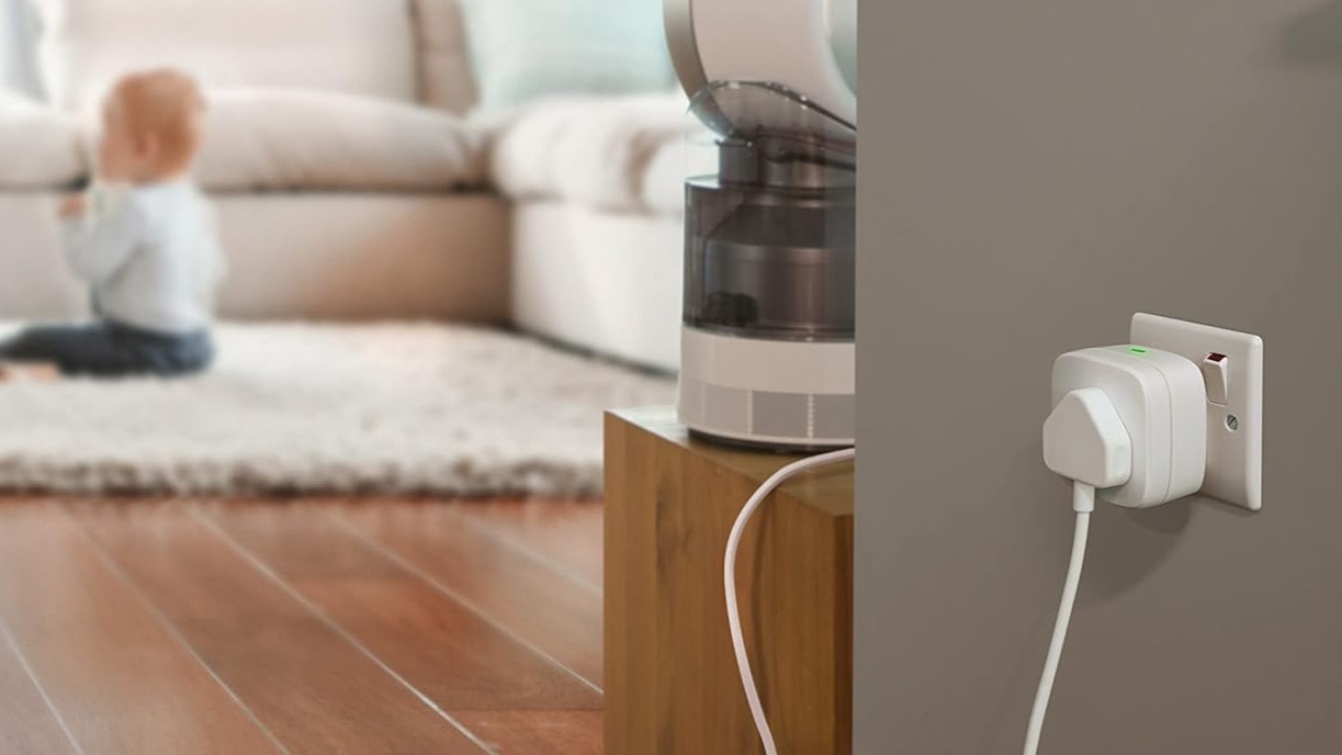 Eve Energy smart plus with air purifier attached