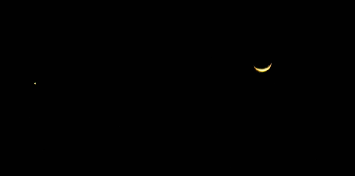 Venus and the Moon Photographed by Nishant Kumar
