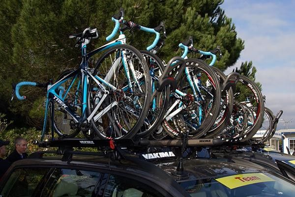 Rooftop racks here in the US bore a decidedly commercially available look as opposed to the custom jobs in Europe.