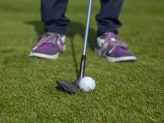 Short Game Expert James Ridyard demonstrating an open club face