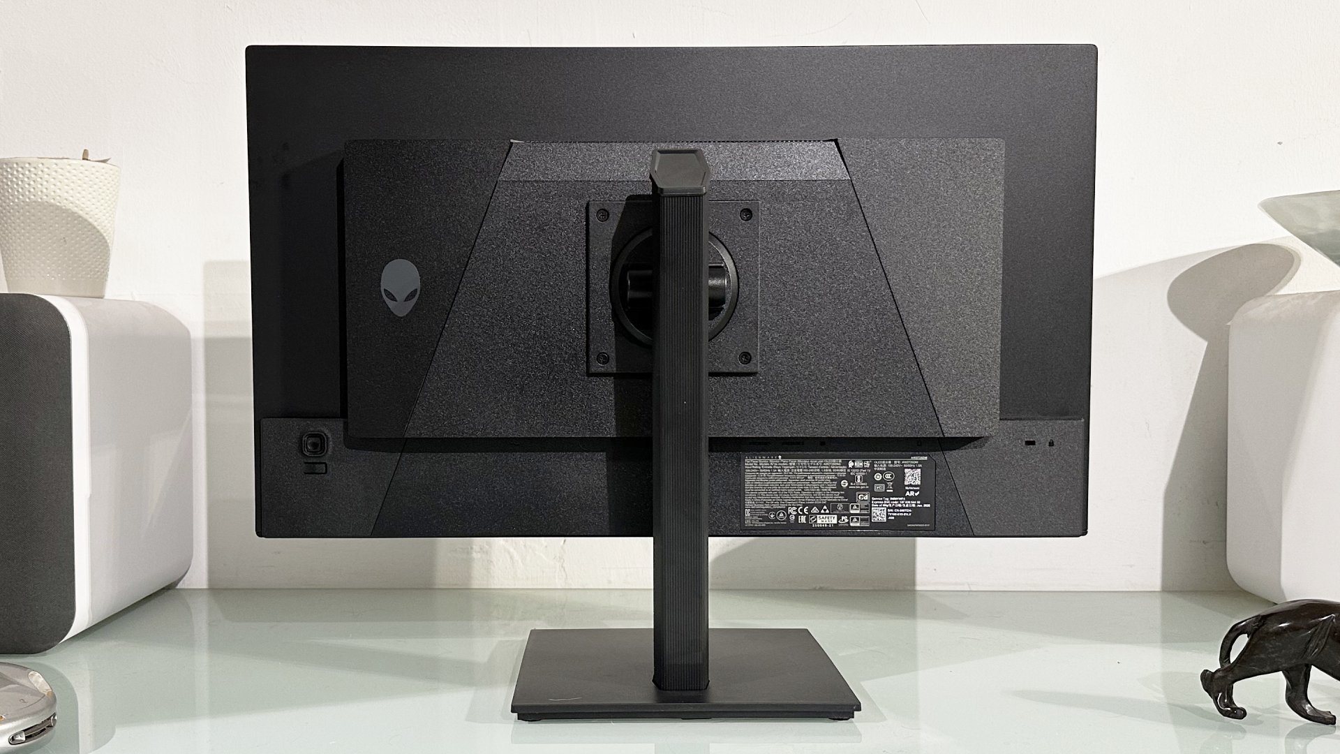 Alienware AW2726DM